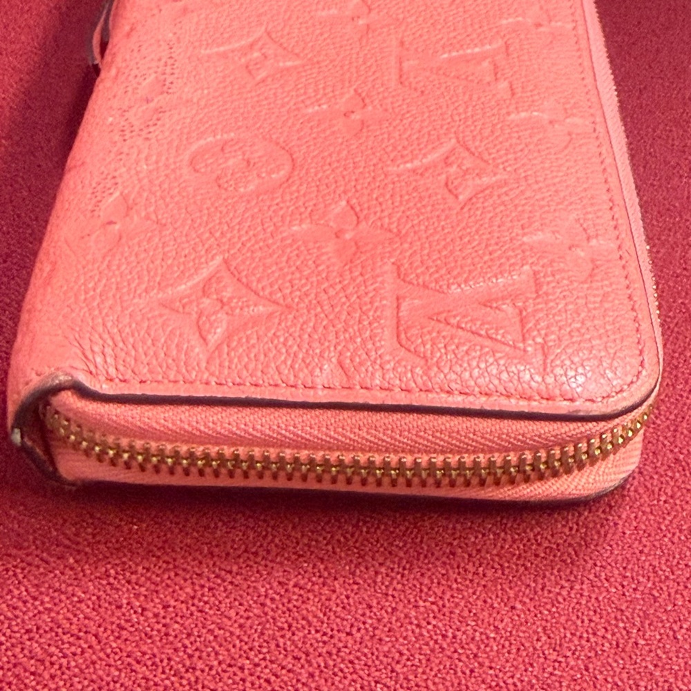 Authenticated Louis Vuitton Pink/Coral Monogram Empreinte Zippy Leather Wallet - Picture 5 of 16